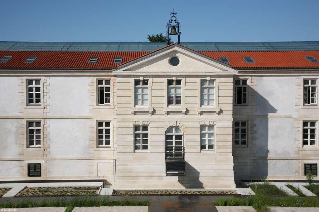 Residence De L'Arsenal Royal - Meubles De Tourisme Рошфор Экстерьер фото